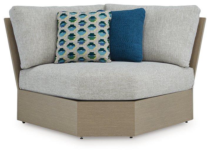 Kimpton Isle Outdoor Sectional