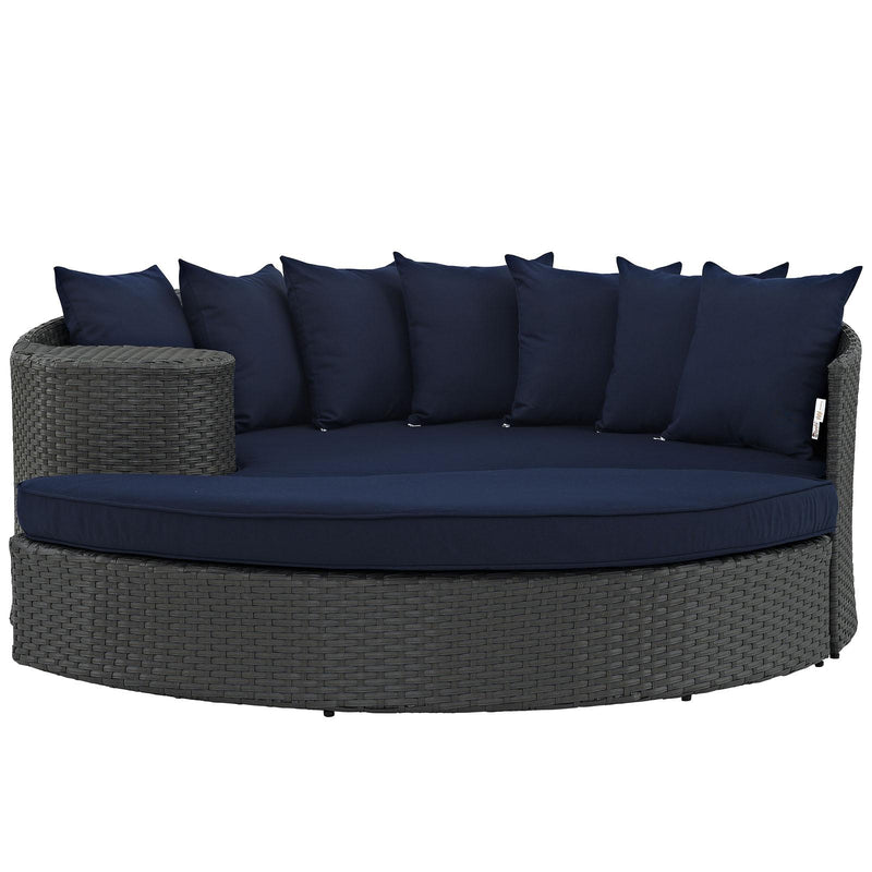 Sojourn Outdoor Patio Sunbrella� Daybed