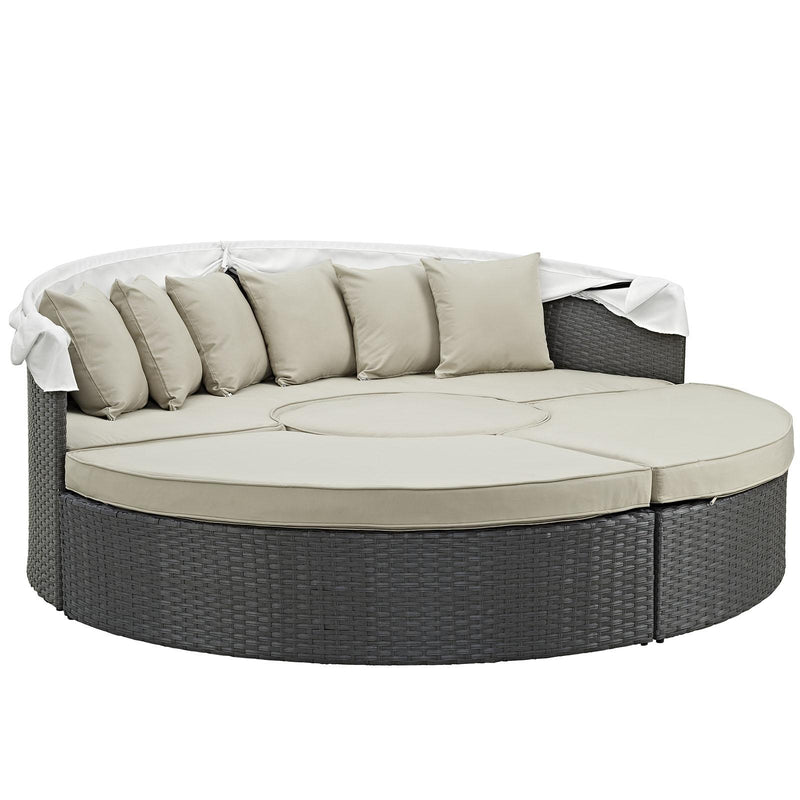 Sojourn Outdoor Patio Sunbrella� Daybed