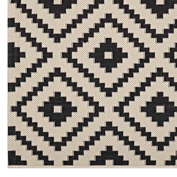 Perplex  Geometric Diamond Trellis 8x10 Indoor and Outdoor Area Rug