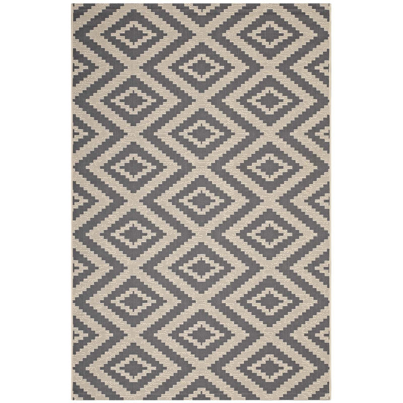 Jagged Geometric Diamond Trellis 8x10 Indoor and Outdoor Area Rug