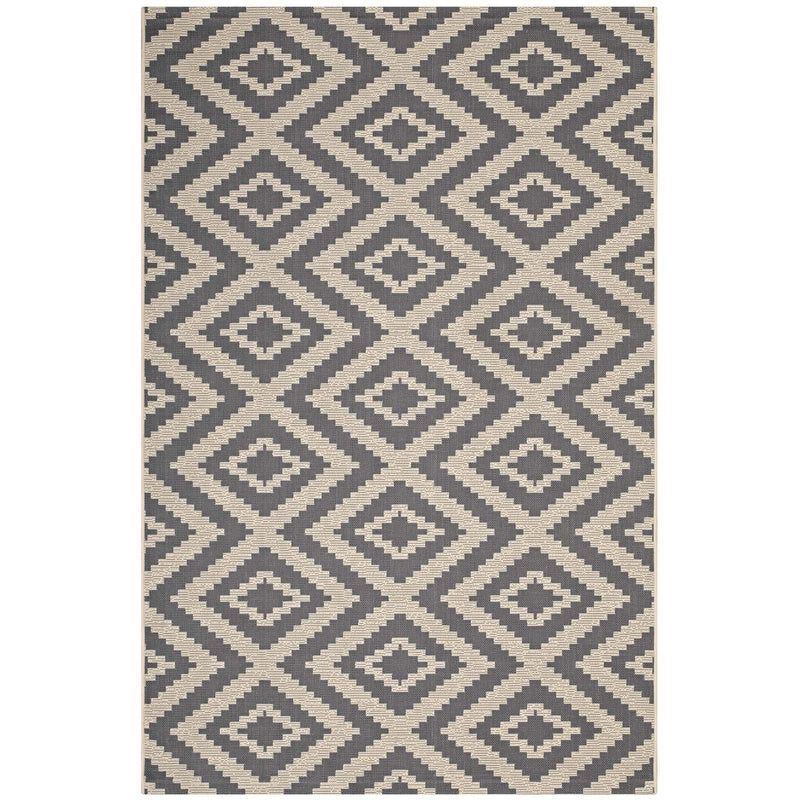 Jagged Geometric Diamond Trellis 5x8 Indoor and Outdoor Area Rug image