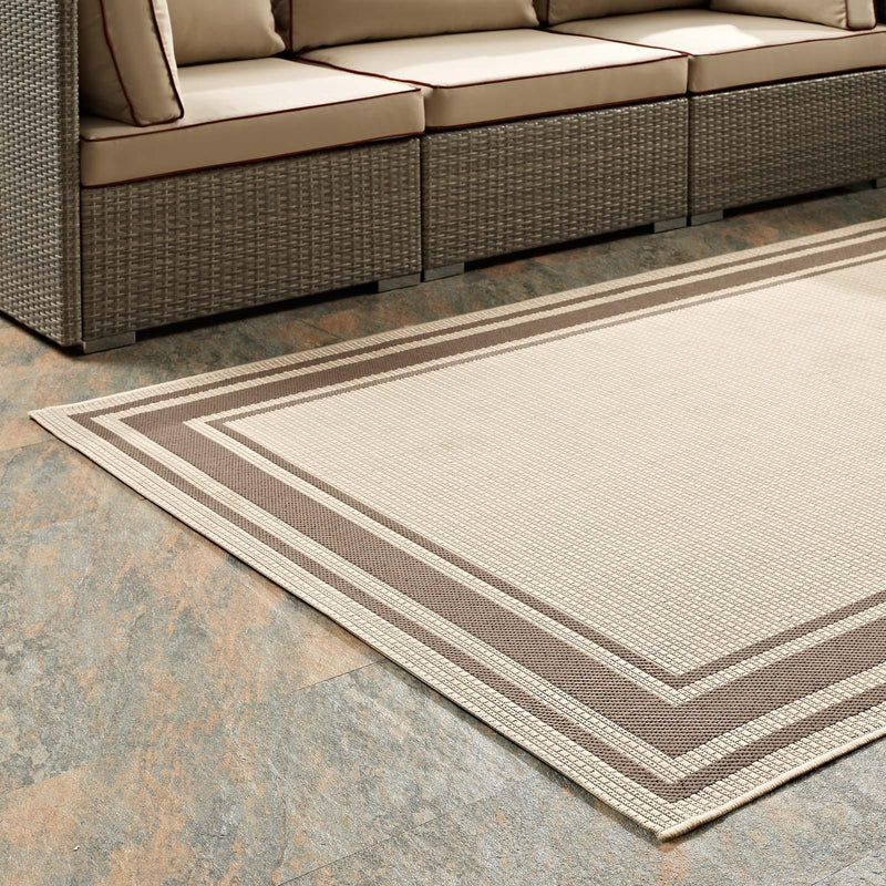 Rim Solid Border 8x10 Indoor and Outdoor Area Rug