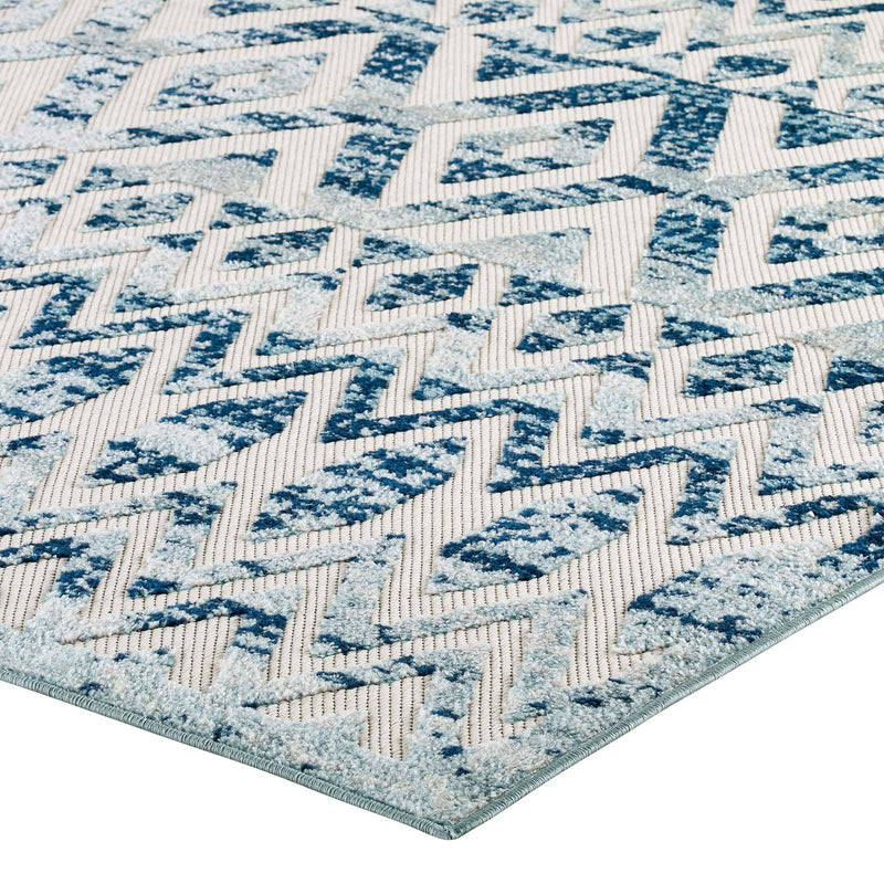 Reflect Tamako Diamond and Chevron Moroccan Trellis 8x10 Indoor / Outdoor Area Rug