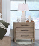 Parker House Breckenridge - Bedroom Queen Bed 2 Nightstands and Dresser with Mirror